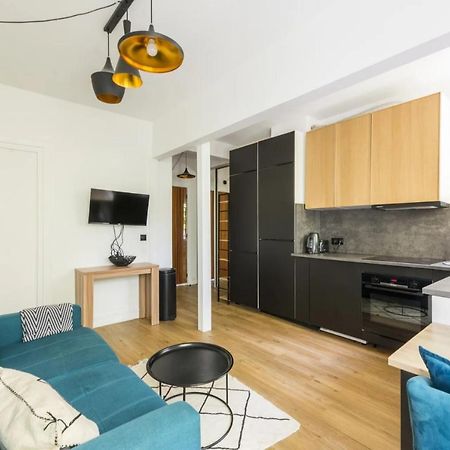 Appartement 2 Pieces 4 Couchages Tout Confort Нёйи-сюр-Сен Экстерьер фото