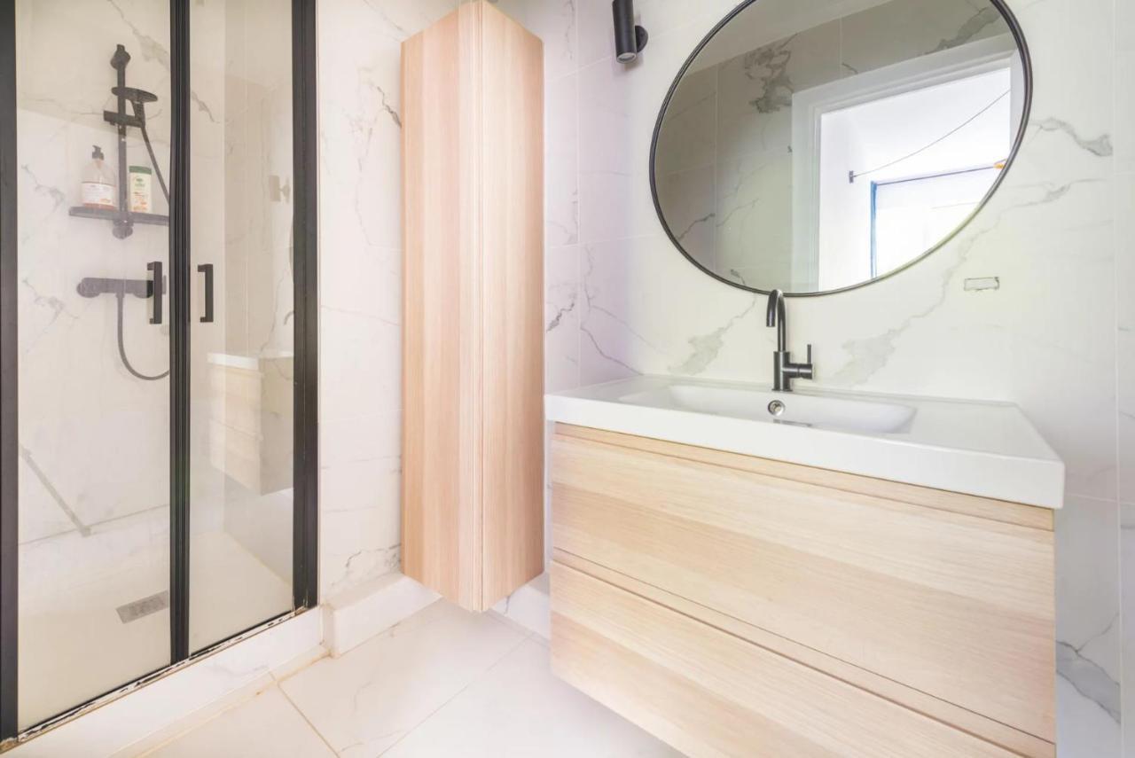 Appartement 2 Pieces 4 Couchages Tout Confort Нёйи-сюр-Сен Экстерьер фото